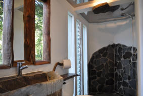 Jungle Floor bathroom